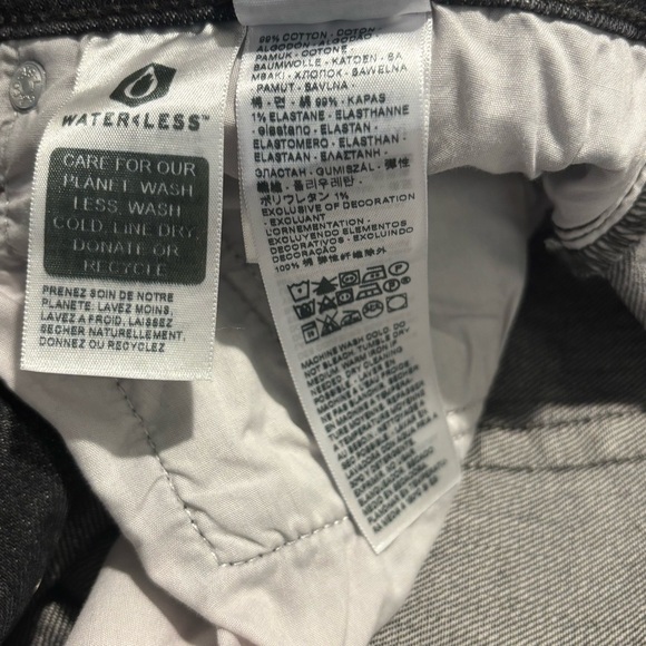 LEVI’S Sz 32 Ribcage Ankle Straight Washout Black Button Fly Jeans NEW WITH TAG - Picture 16 of 16